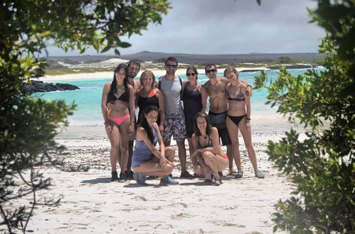 playa bahia rosa blanca tour 360 galapagos