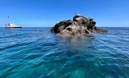 piedra ahogada en isla daphne-tour isla daphne